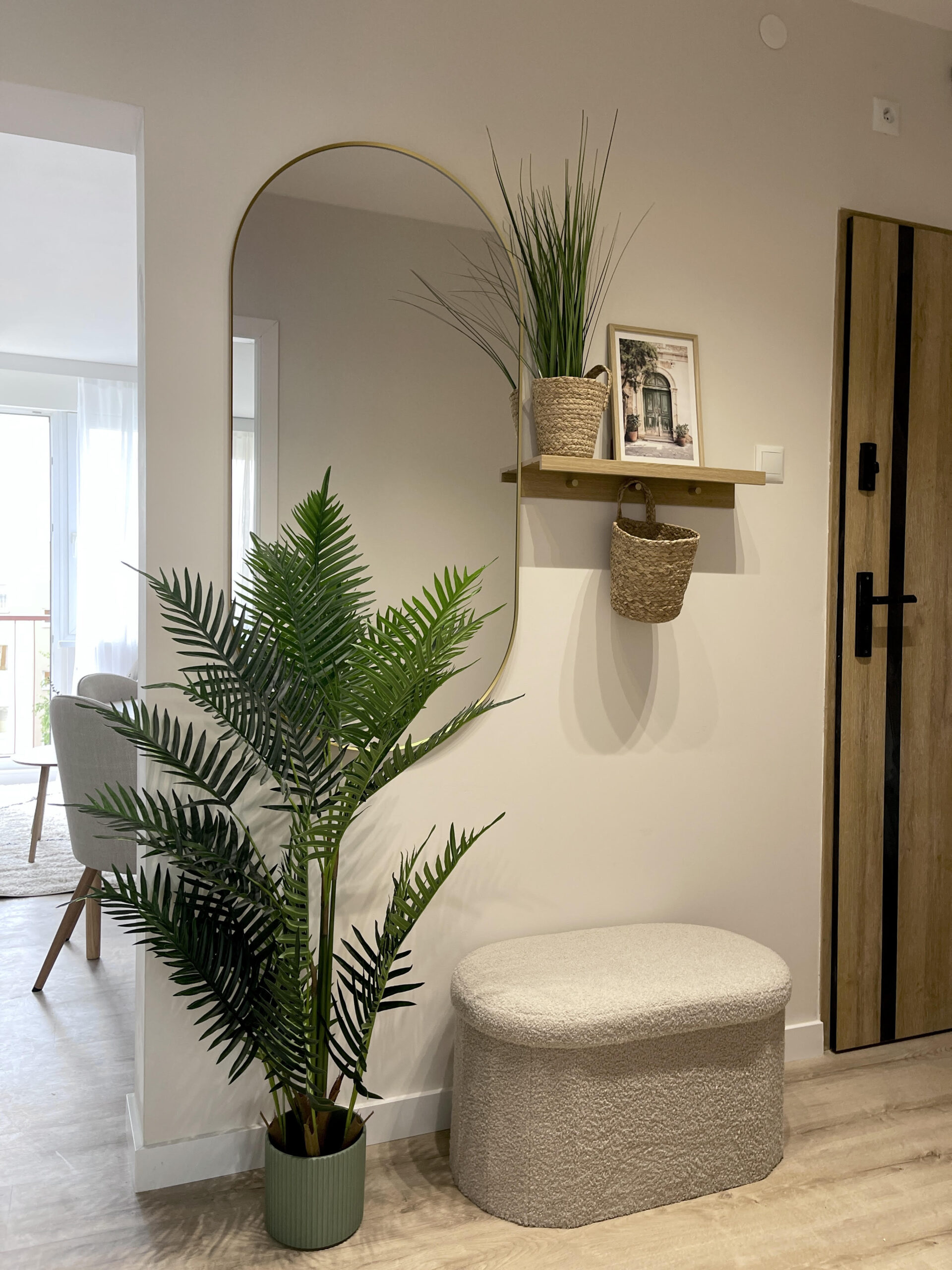 przedpokój doza koloru home staging Agnieszka Kopańska 2