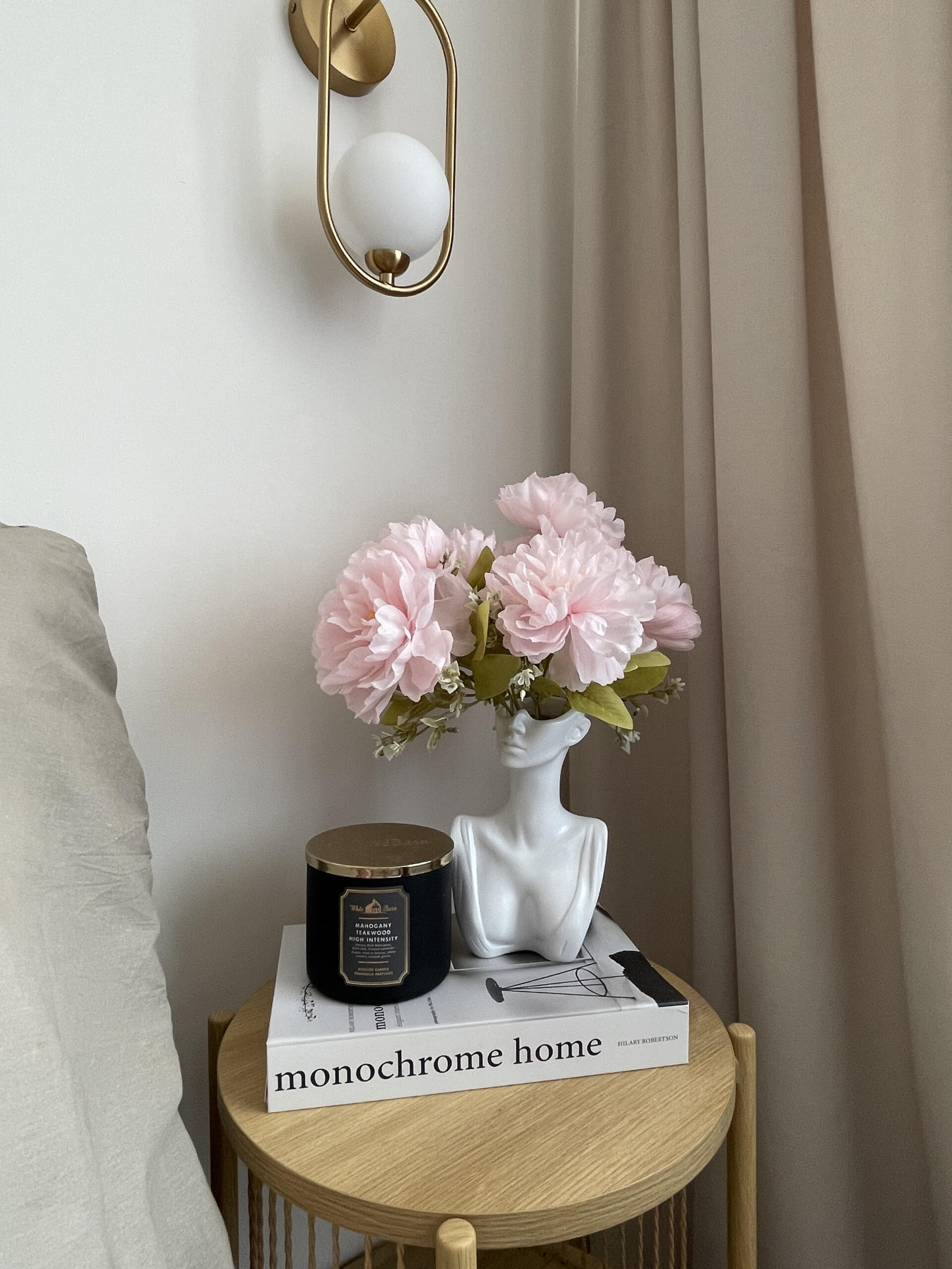 sypialnia detale doza koloru home staging Agnieszka Kopańska